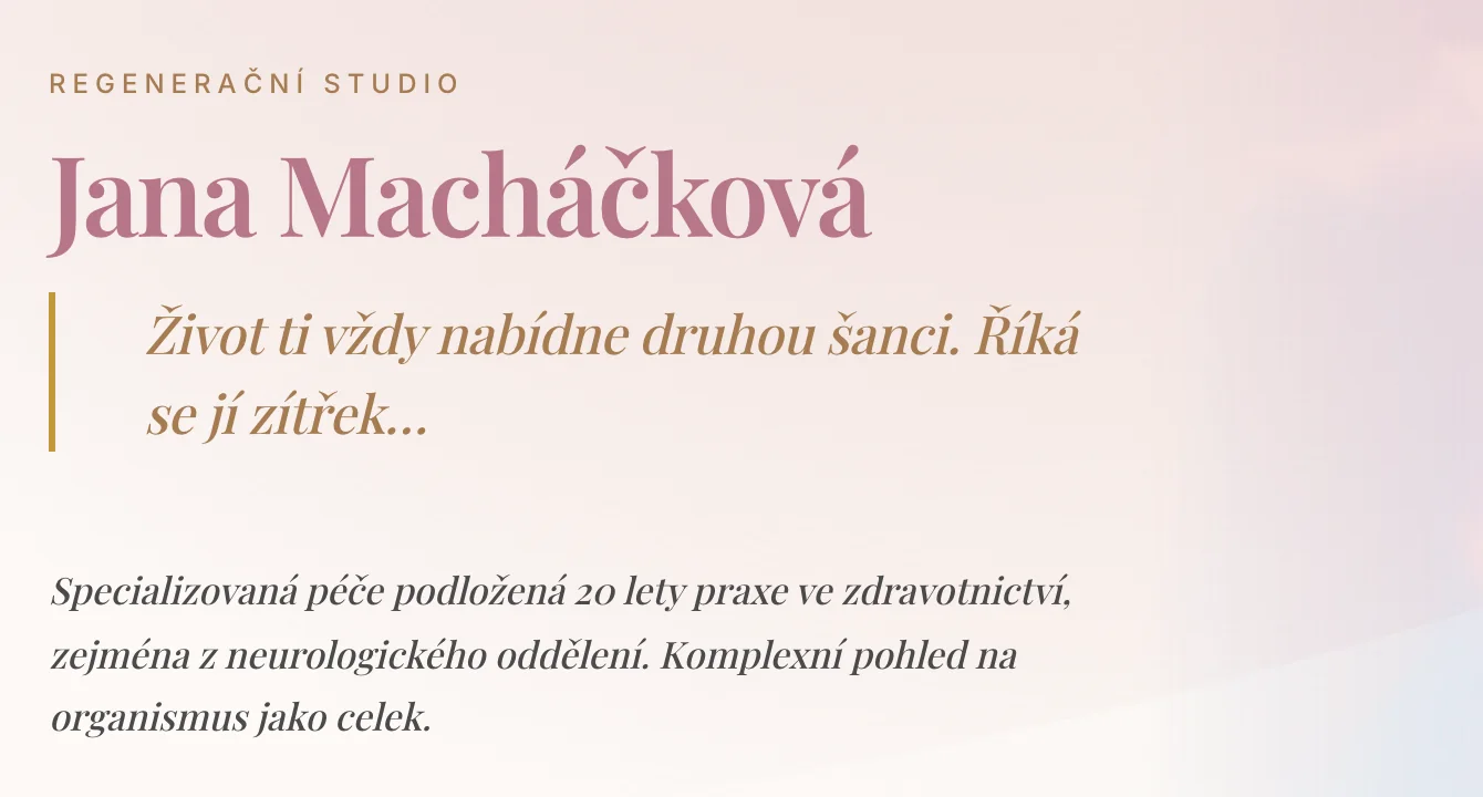 Detail webu: nadpis Jana Macháčková v patkovém písmu a citát kurzívou se zlatou linkou